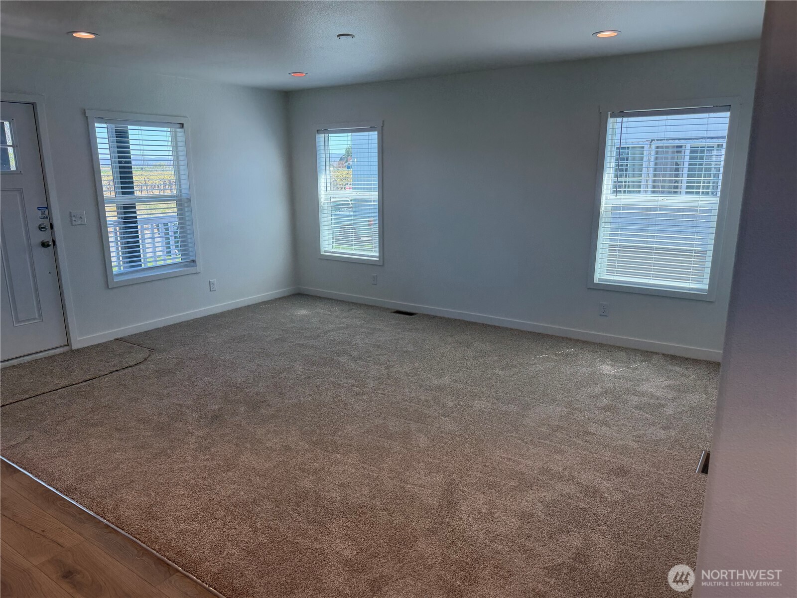 205 Pleasant Avenue Grandview WA 98930