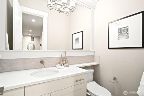 2623 242 Avenue SE Sammamish WA 98075
