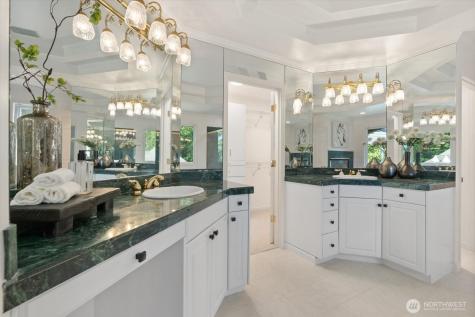 8207 228th Street SE Woodinville WA 98072