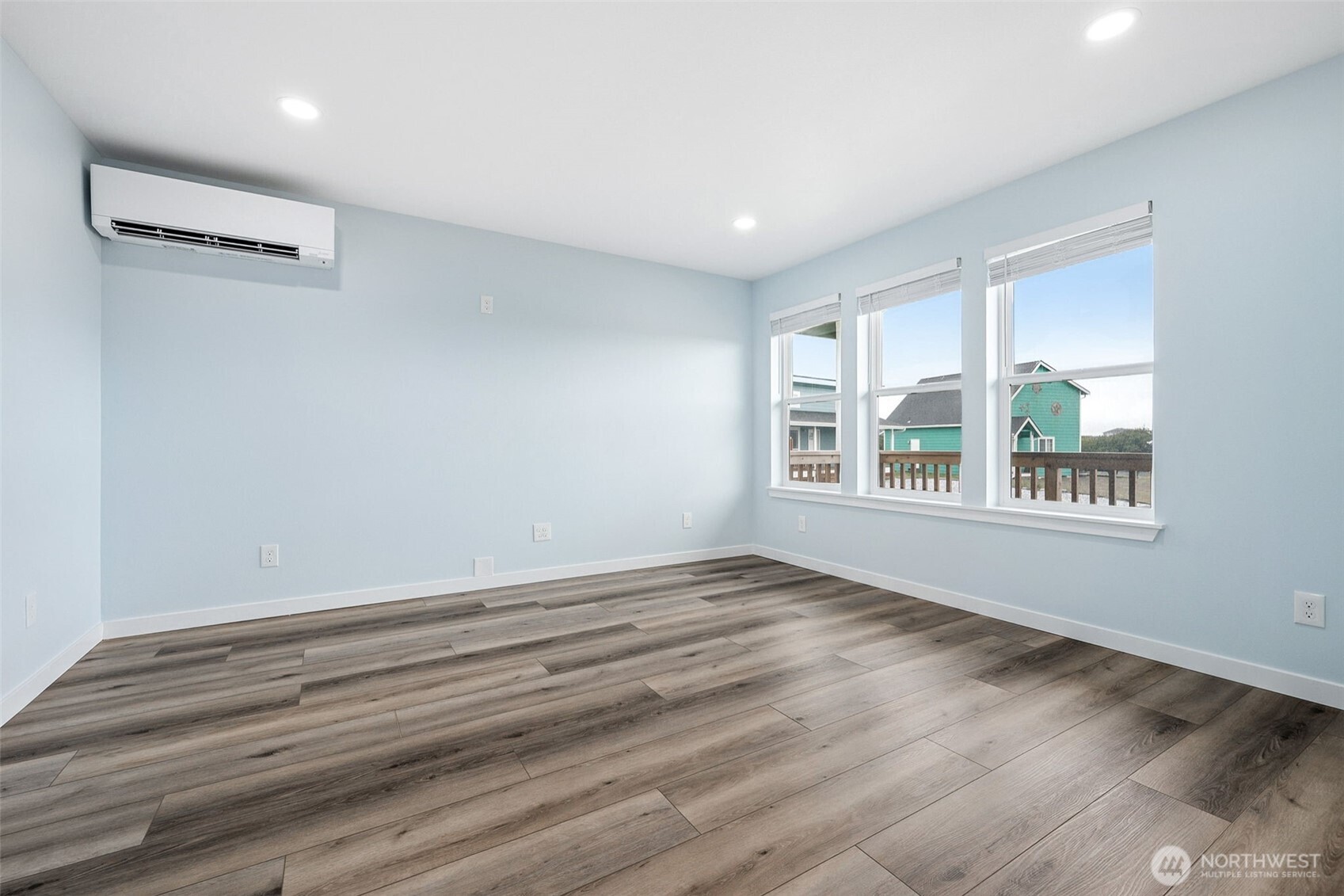 982 Sand Dollar Court SW Ocean Shores WA 98569