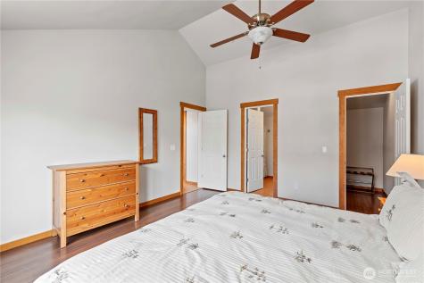 340 W Beach Drive Orondo WA 98843