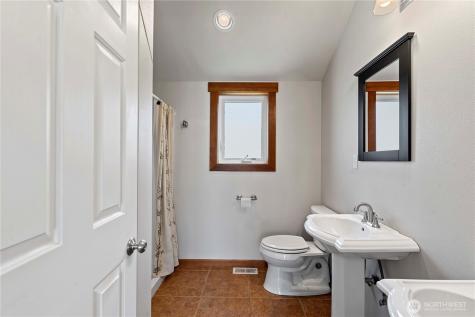 340 W Beach Drive Orondo WA 98843