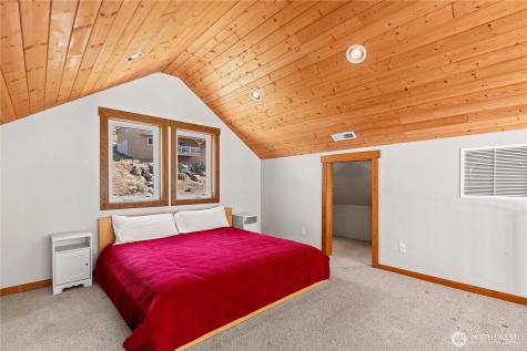 340 W Beach Drive Orondo WA 98843