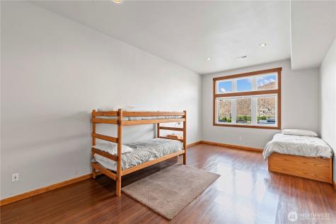 340 W Beach Drive Orondo WA 98843