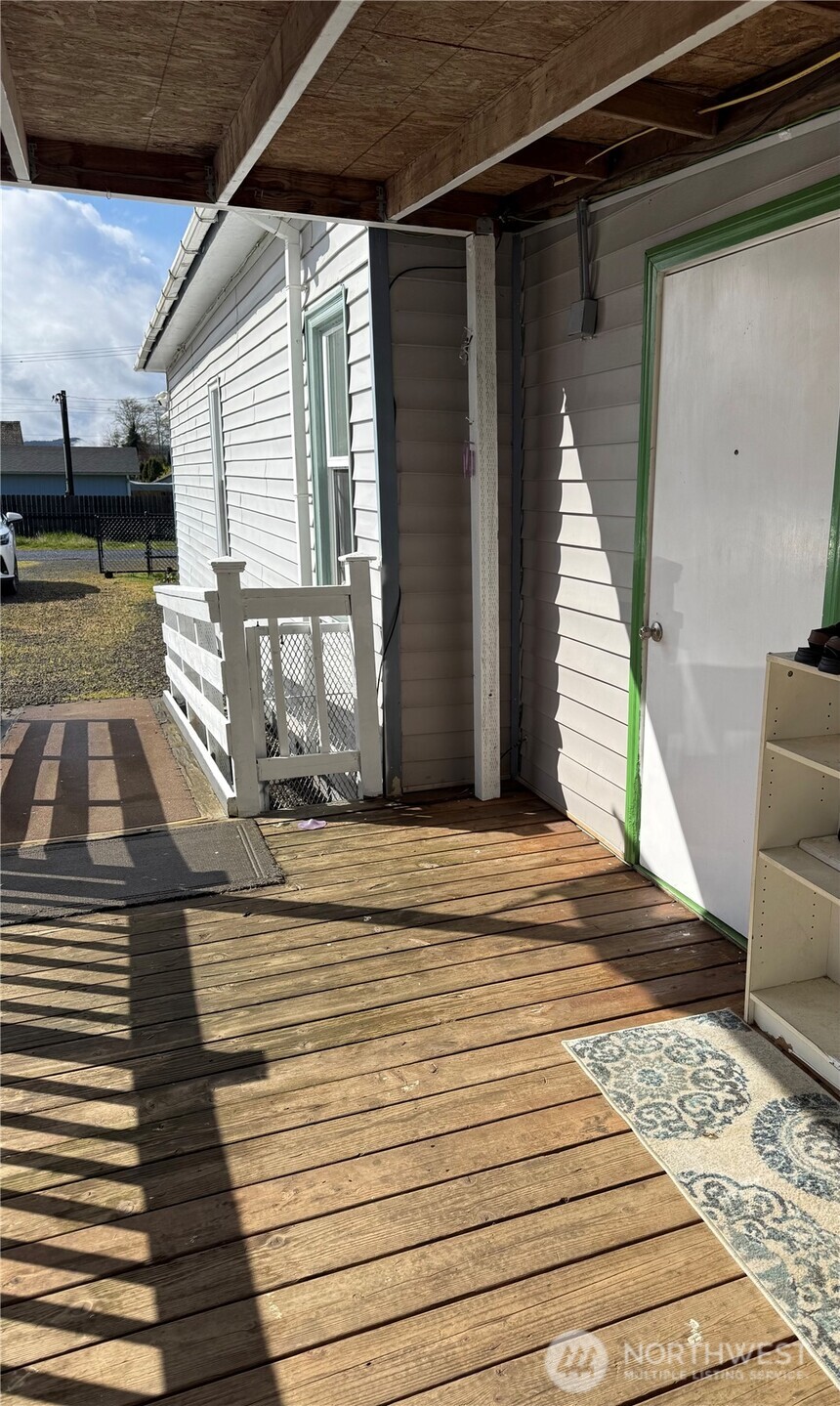 1919 Riddell Street Raymond WA 98577