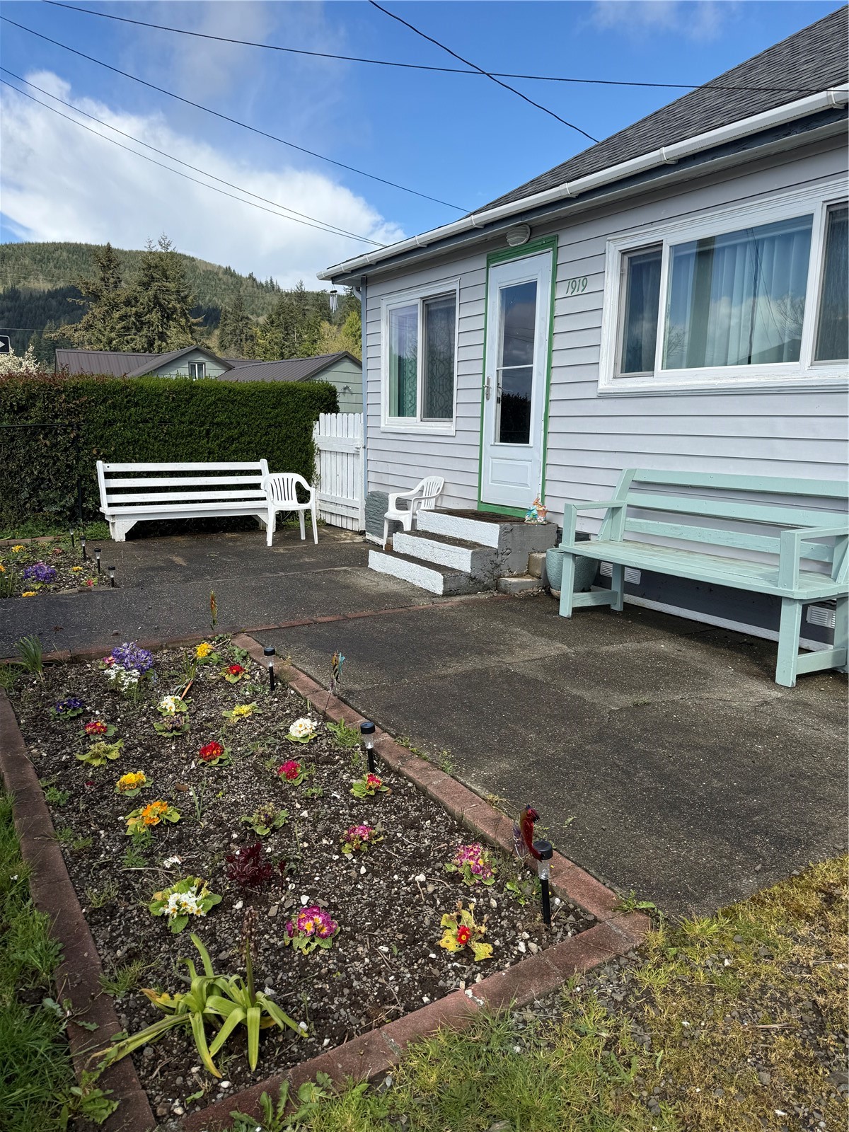 1919 Riddell Street Raymond WA 98577