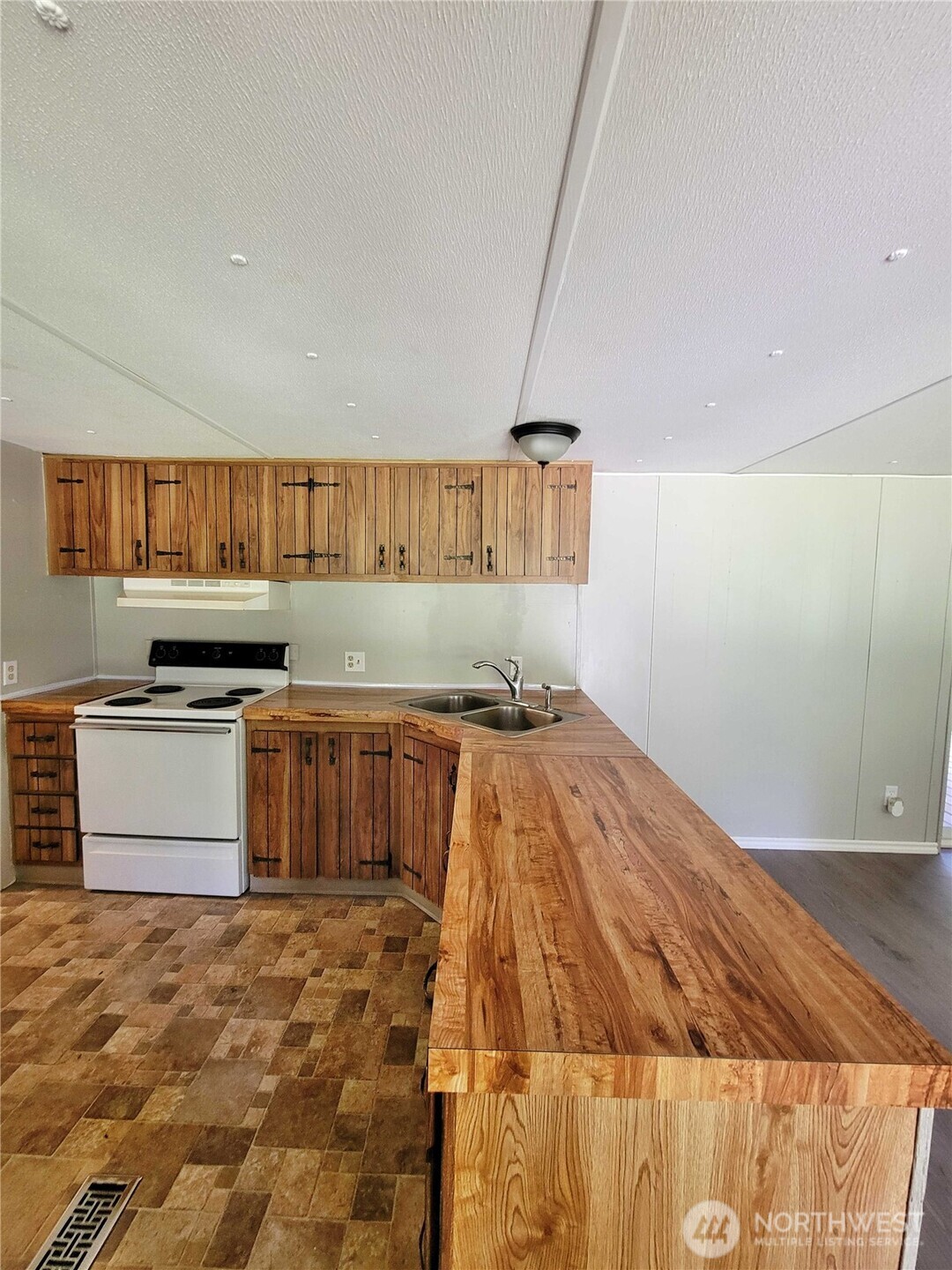 213 Sommerville Road Chehalis WA 98532