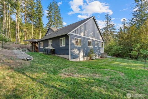 870 Cedar Lane Camano Island WA 98282