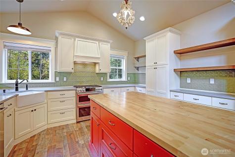 870 Cedar Lane Camano Island WA 98282