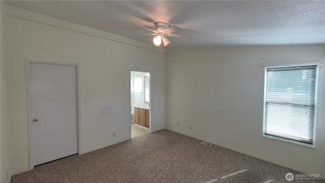 1918 Harrison Avenue Centralia WA 98531