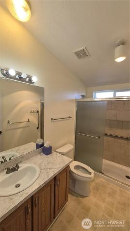1918 Harrison Avenue Centralia WA 98531