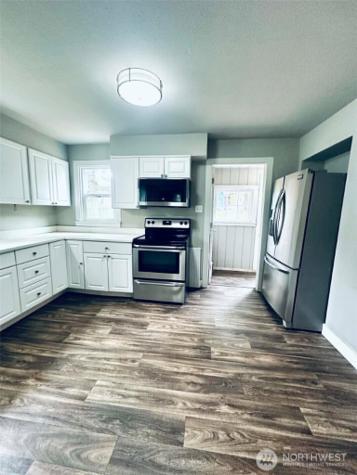 4829 S L Street Tacoma WA 98408