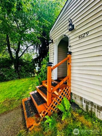 4829 S L Street Tacoma WA 98408