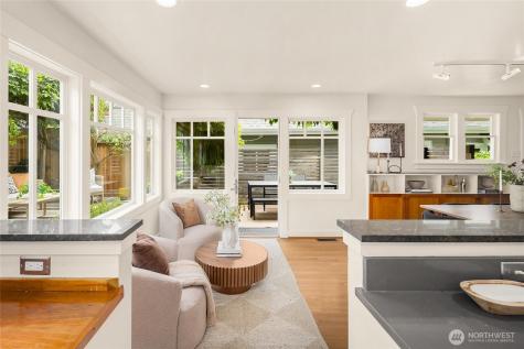 6054 29th Avenue NE Seattle WA 98115