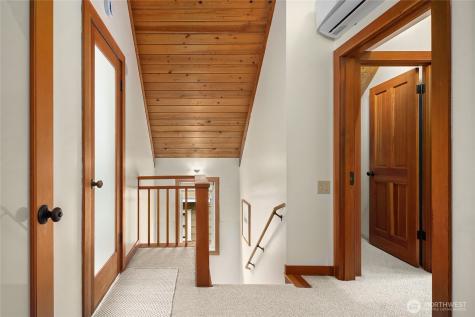 6054 29th Avenue NE Seattle WA 98115