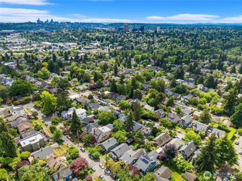 6054 29th Avenue NE Seattle WA 98115
