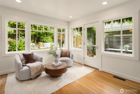 6054 29th Avenue NE Seattle WA 98115