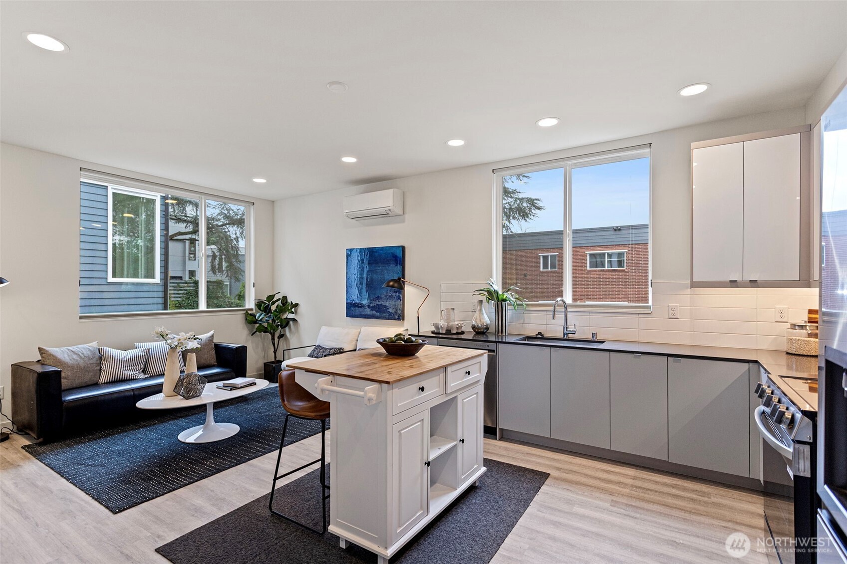 2527 29th Avenue S Seattle WA 98144