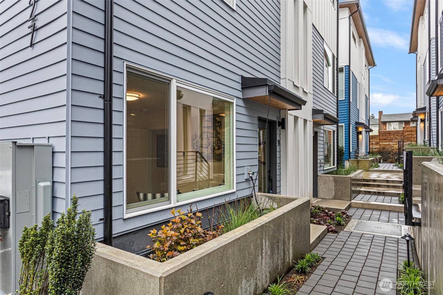 2527 29th Avenue S Seattle WA 98144
