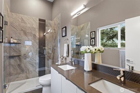 2527 29th Avenue S Seattle WA 98144