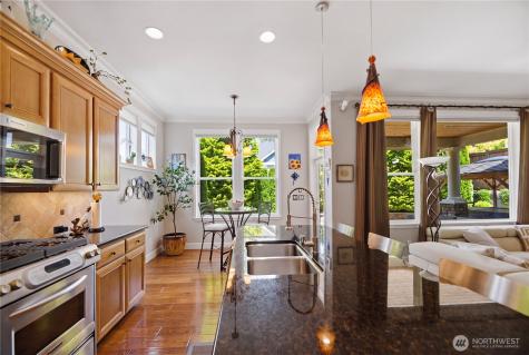 726 S 38th Court Renton WA 98055
