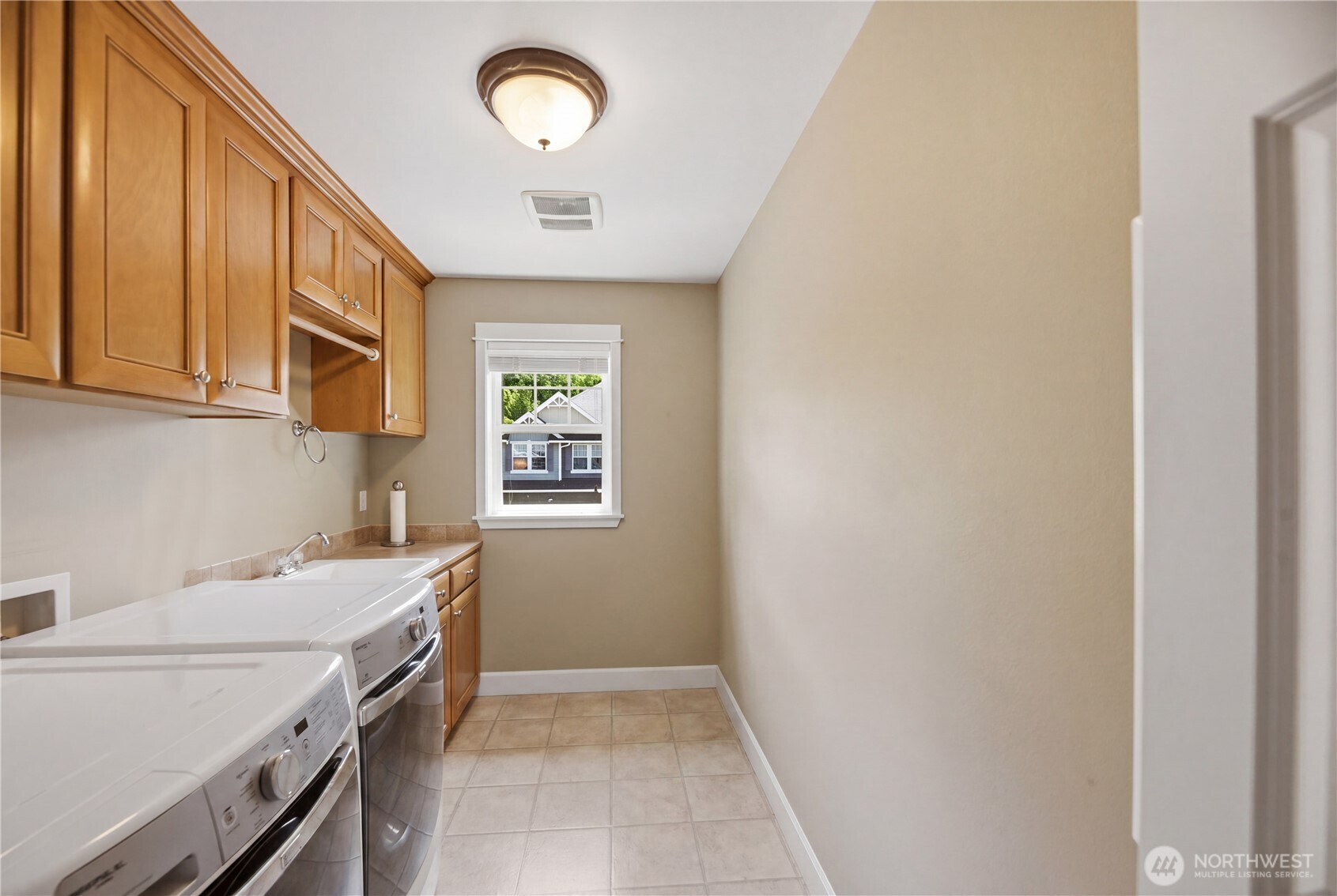 726 S 38th Court Renton WA 98055