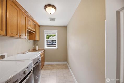 726 S 38th Court Renton WA 98055