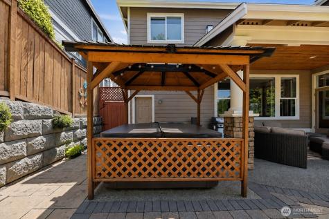 726 S 38th Court Renton WA 98055