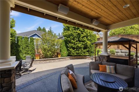726 S 38th Court Renton WA 98055