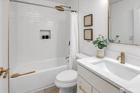 560 NE Alder Street Issaquah WA 98027
