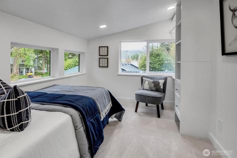 560 NE Alder Street Issaquah WA 98027