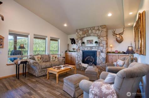 354 Vulcan Mountain Road Curlew WA 99118