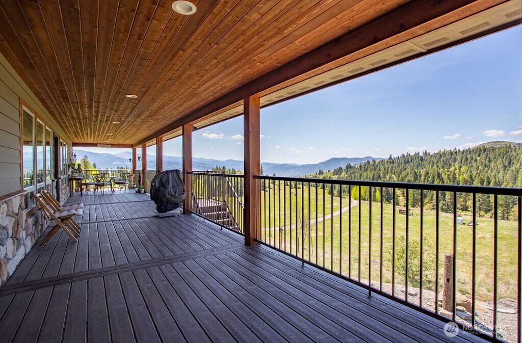 354 Vulcan Mountain Road Curlew WA 99118