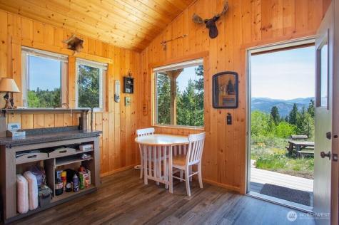 354 Vulcan Mountain Road Curlew WA 99118