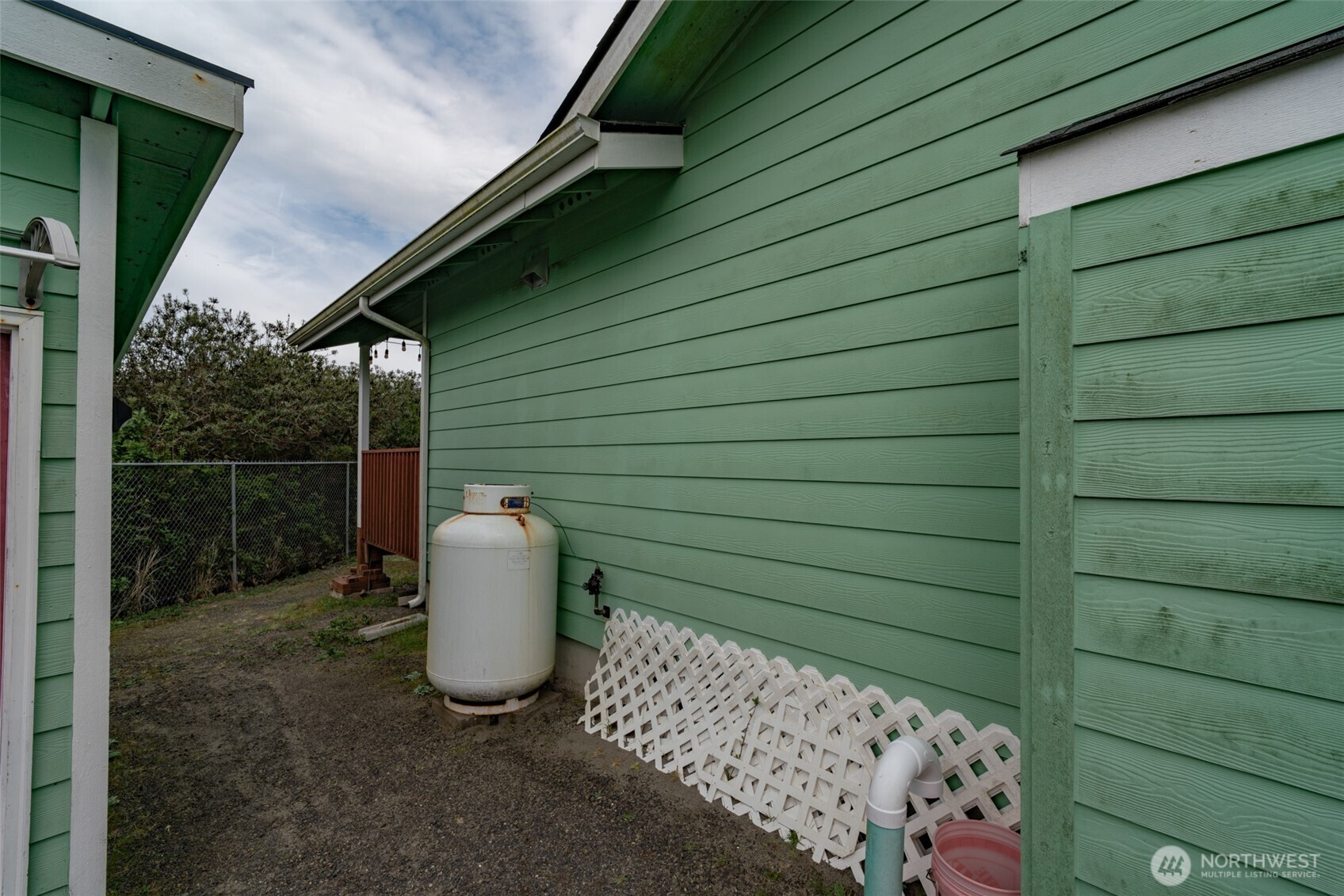 1116 Glendover Court SW Ocean Shores WA 98569