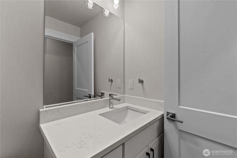 1030 Finch Lane Wenatchee WA 98801