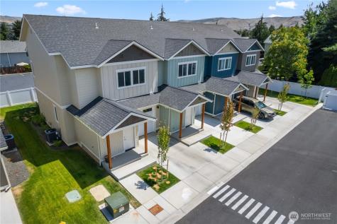 1030 Finch Lane Wenatchee WA 98801