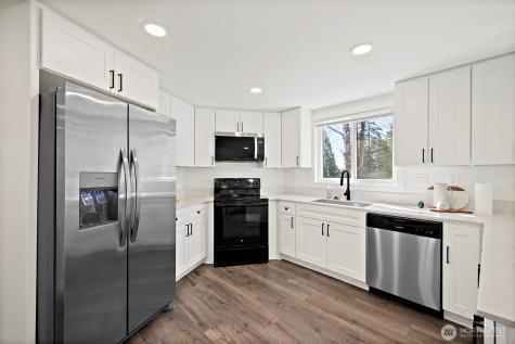 19309 127th Avenue NE Bothell WA 98011