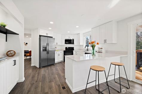 19309 127th Avenue NE Bothell WA 98011