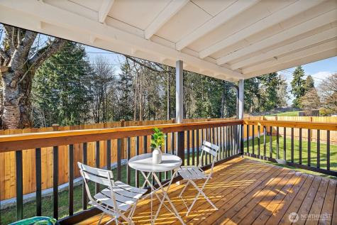 19309 127th Avenue NE Bothell WA 98011