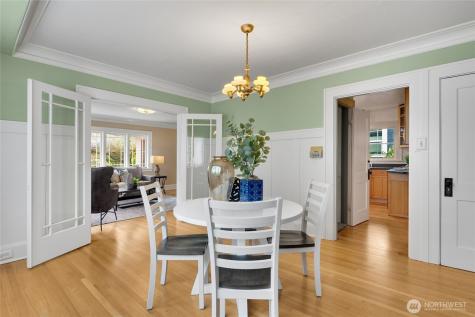 1018 NE 62nd Street Seattle WA 98115