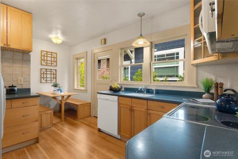 1018 NE 62nd Street Seattle WA 98115