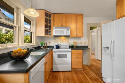 1018 NE 62nd Street Seattle WA 98115