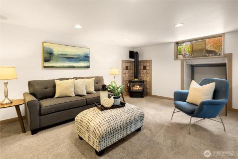 1018 NE 62nd Street Seattle WA 98115