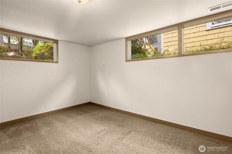 1018 NE 62nd Street Seattle WA 98115