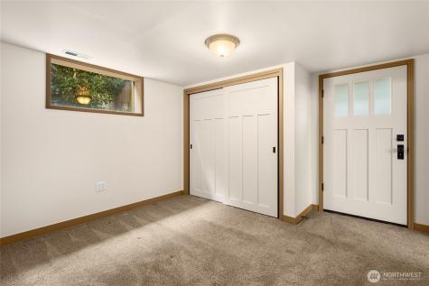 1018 NE 62nd Street Seattle WA 98115