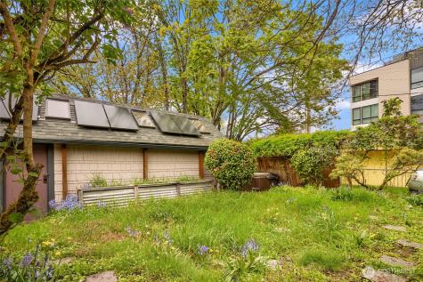 1018 NE 62nd Street Seattle WA 98115