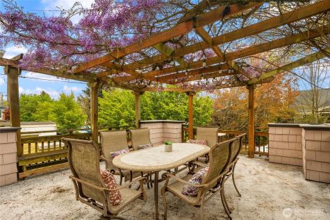 1018 NE 62nd Street Seattle WA 98115