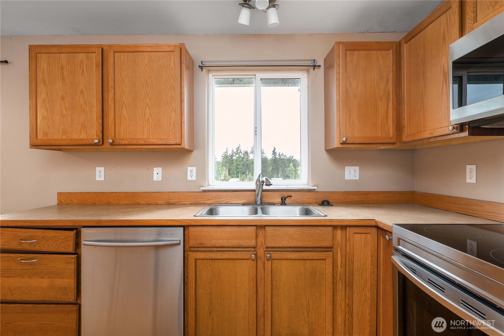 31509 61st Avenue S Roy WA 98580