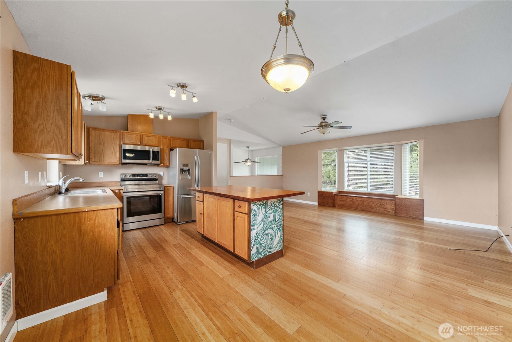31509 61st Avenue S Roy WA 98580